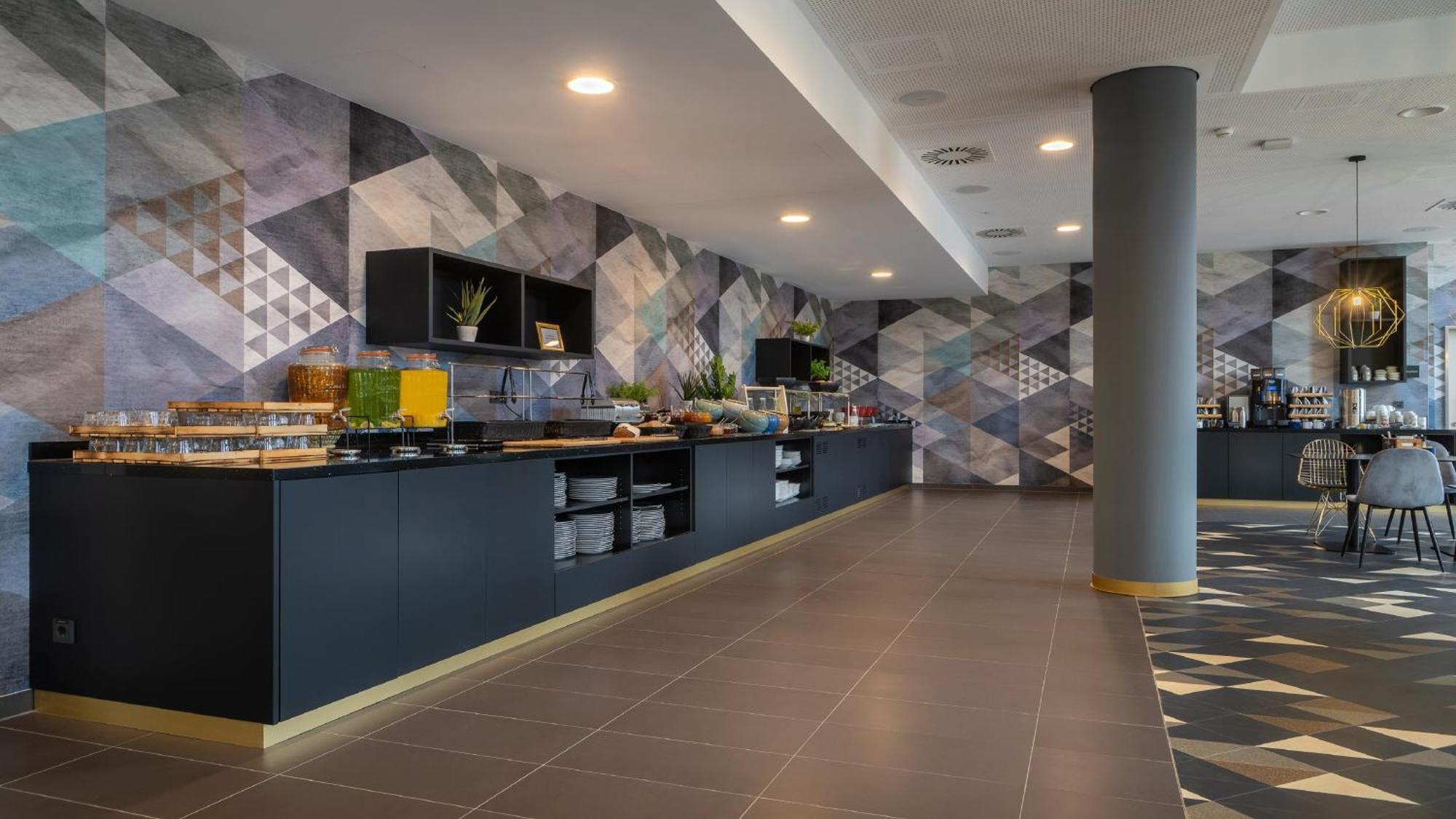 Holiday Inn - The Niu, Ridge Halle Central Station By Ihg Esterno foto