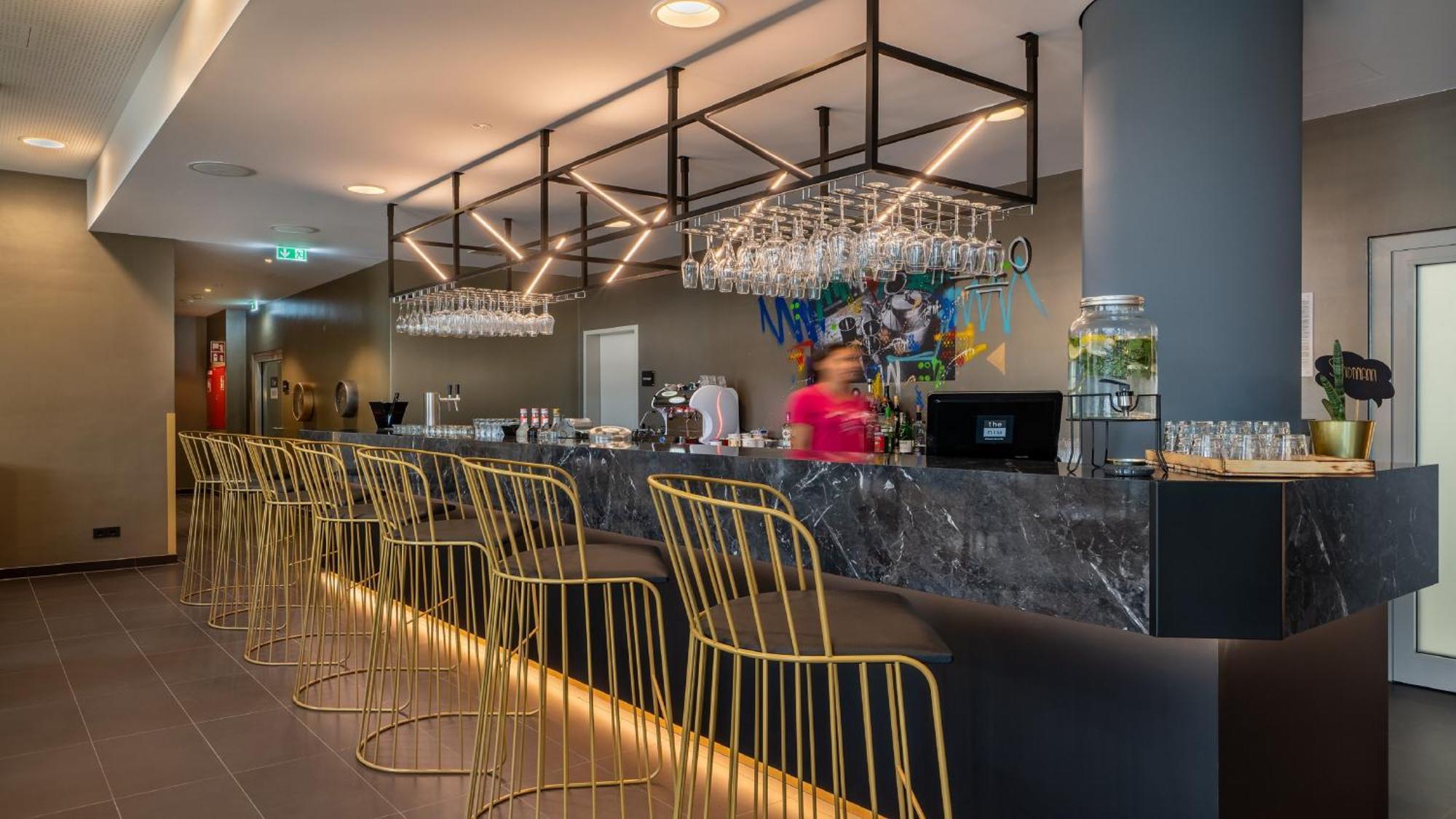 Holiday Inn - The Niu, Ridge Halle Central Station By Ihg Esterno foto