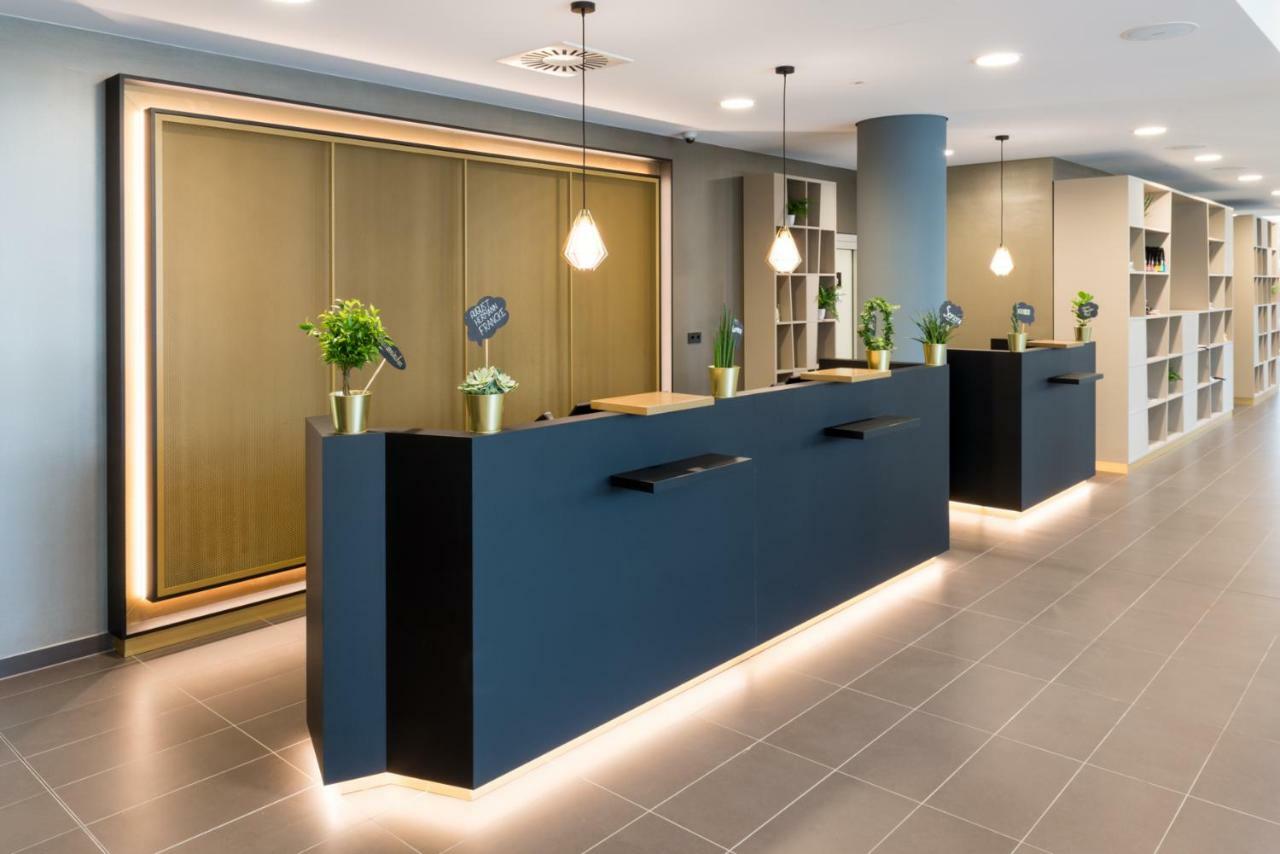 Holiday Inn - The Niu, Ridge Halle Central Station By Ihg Esterno foto