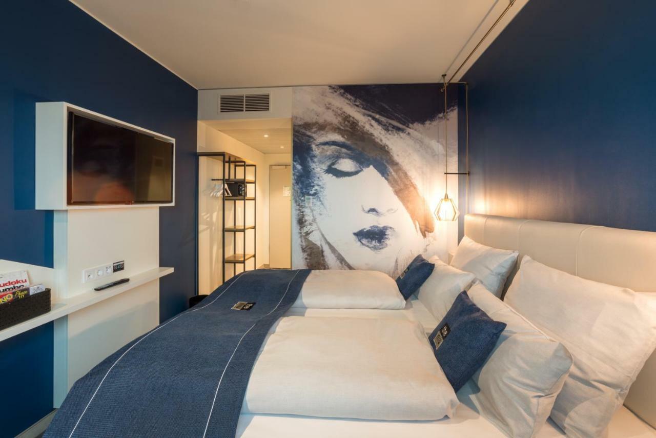 Holiday Inn - The Niu, Ridge Halle Central Station By Ihg Esterno foto