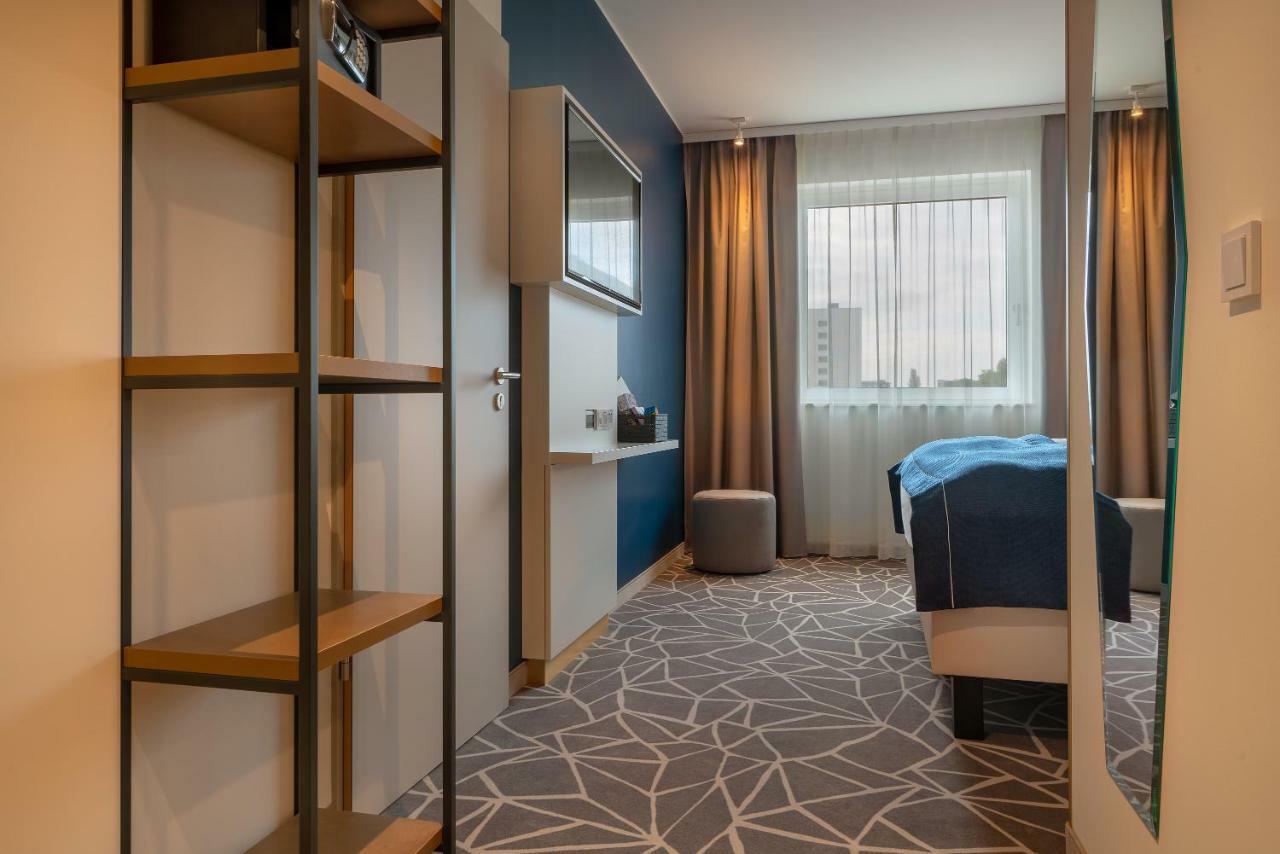 Holiday Inn - The Niu, Ridge Halle Central Station By Ihg Esterno foto
